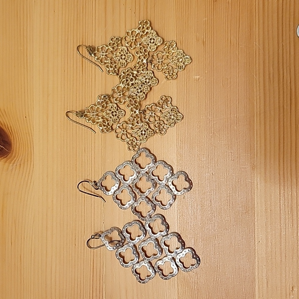 Stella & Dot Chandelier earrings